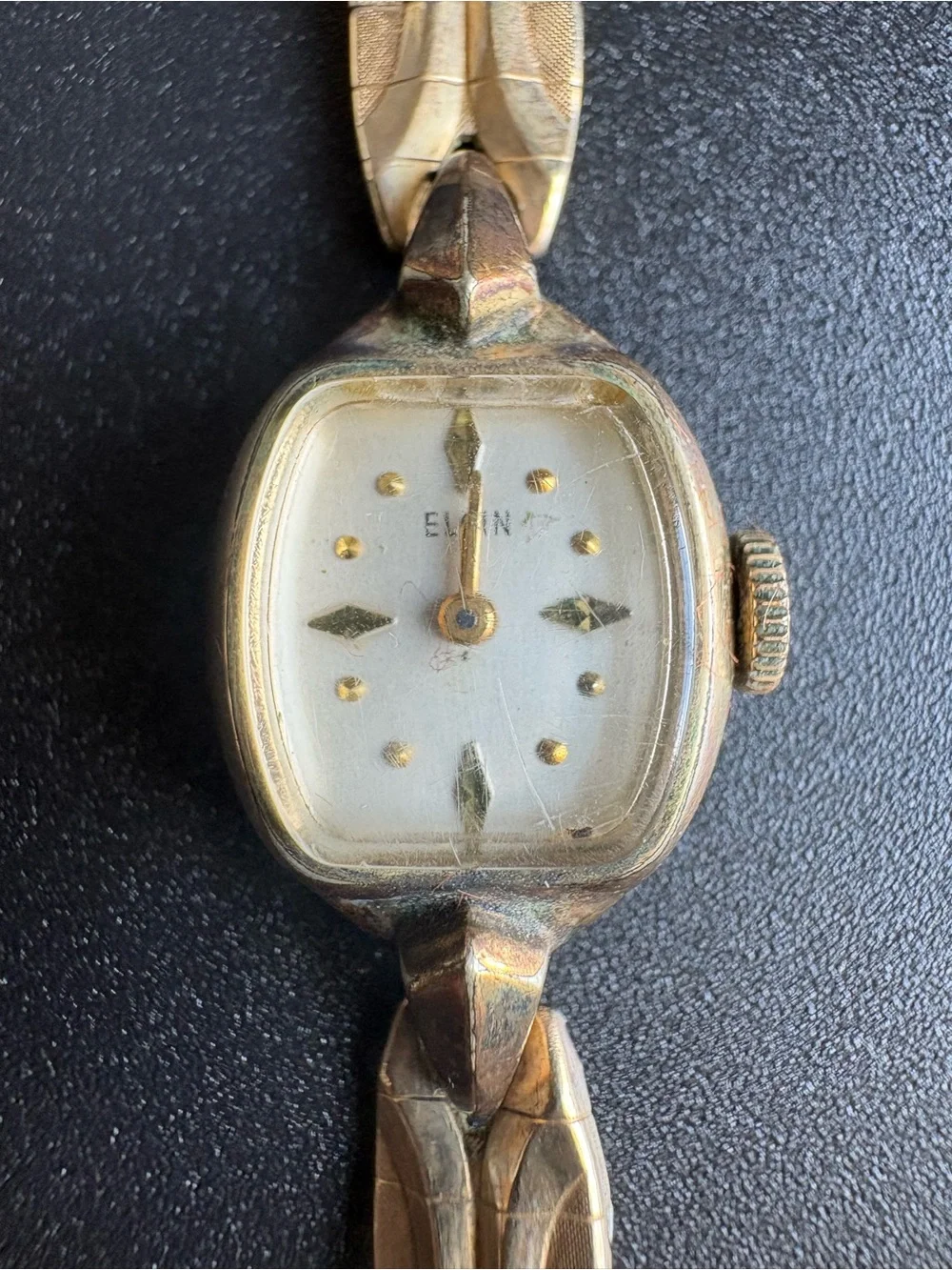Elgin women’s vintage gold plated dainty wristwatch